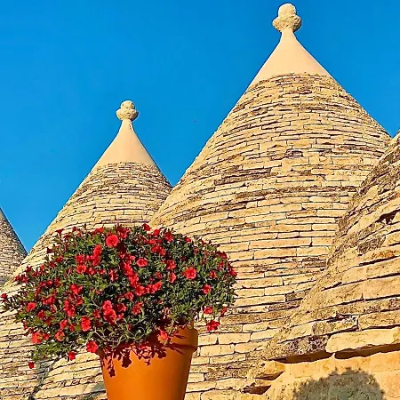 I Trulli Del Fauno Guest house *